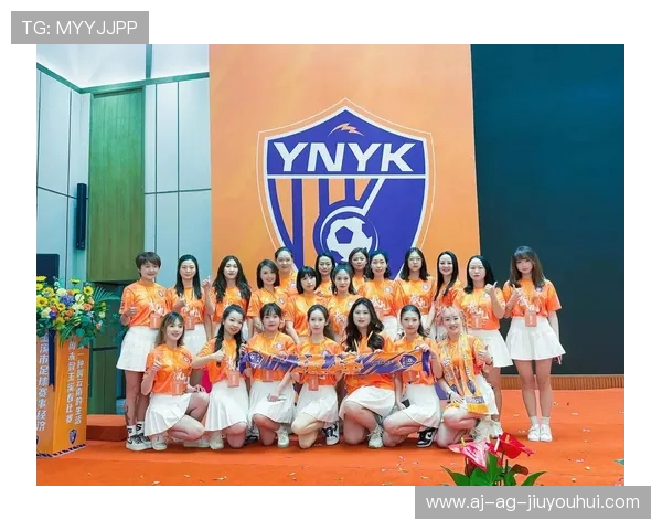 足球宝贝安琪个人资料曝光 成为球迷热议的焦点人物